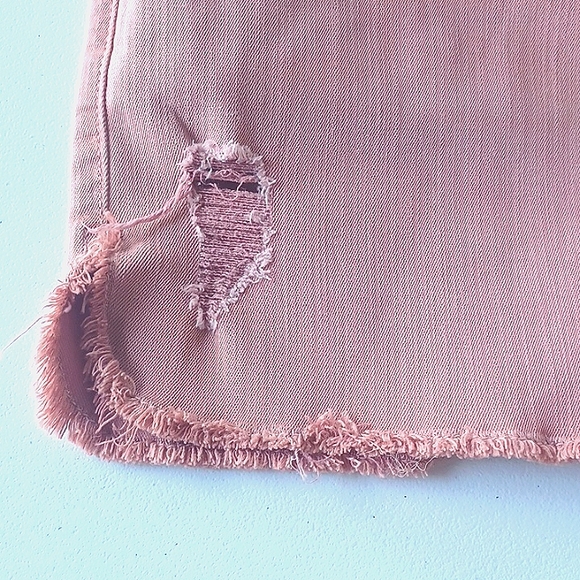 LEVEL 99 Adelynn Side Slit Distressed Denim Shorts, Size 29, Maeve - Picture 4 of 12